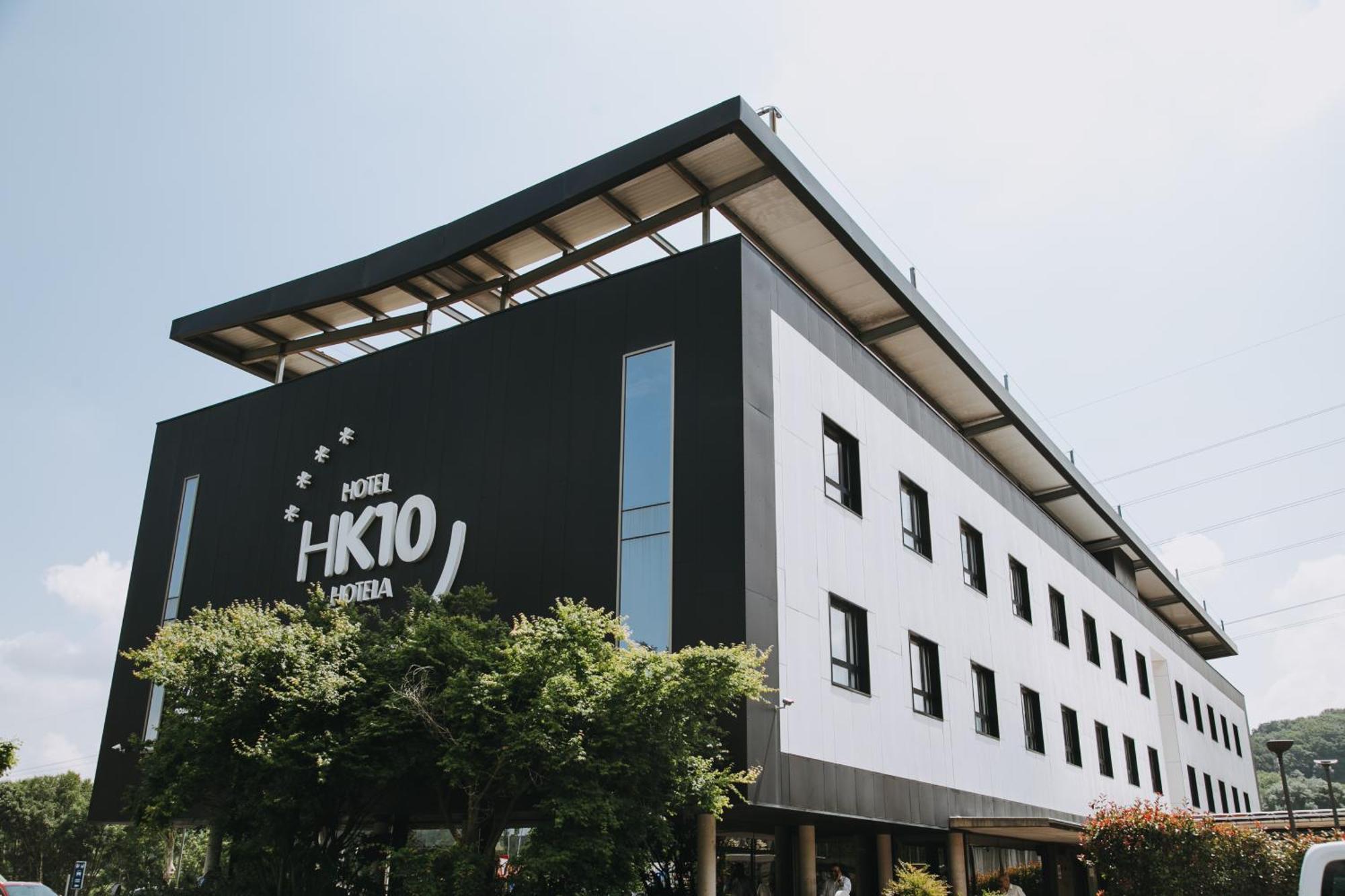 โรงแรมเค10 อูร์นีตา ภายนอก รูปภาพ