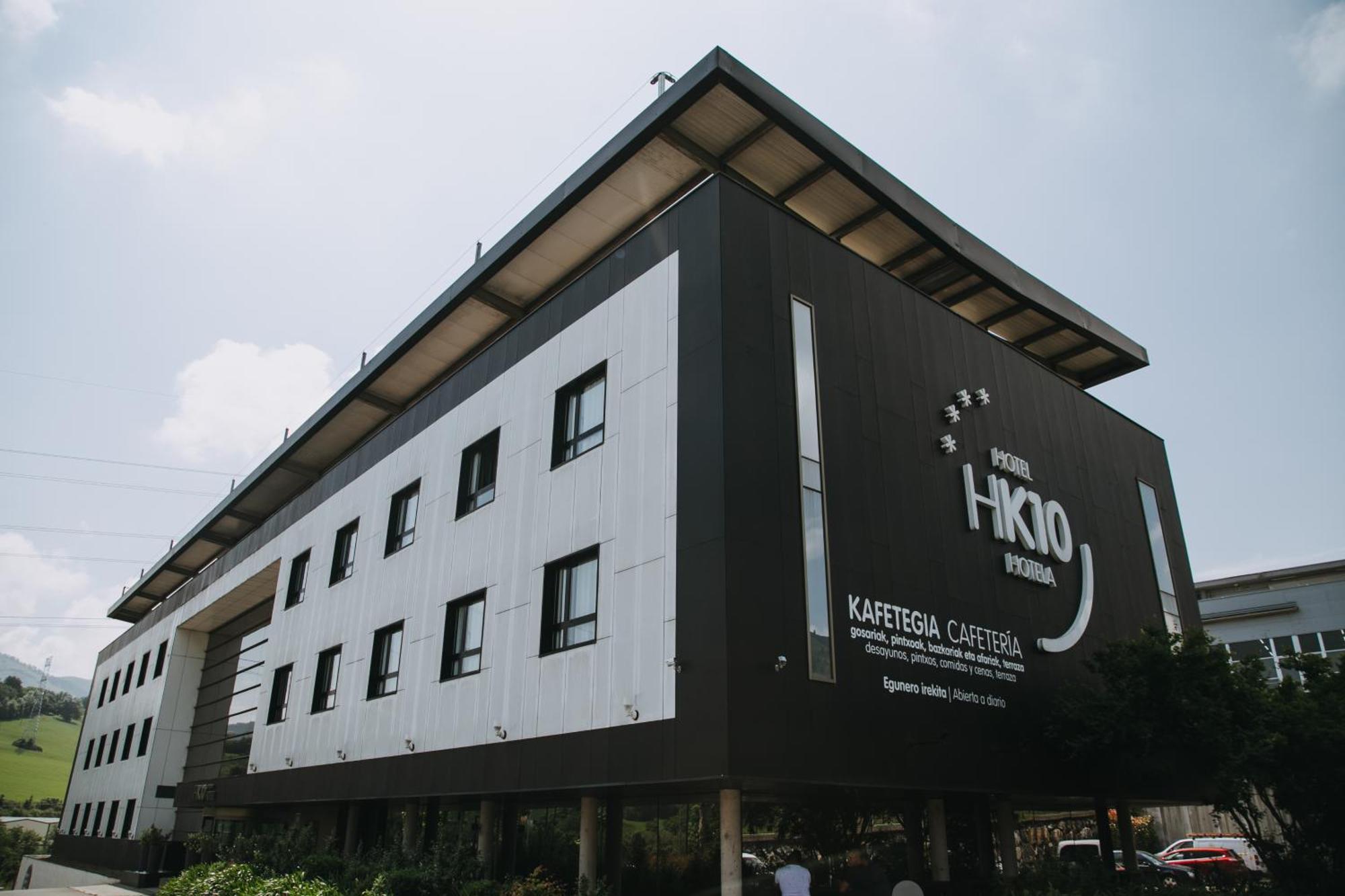 โรงแรมเค10 อูร์นีตา ภายนอก รูปภาพ